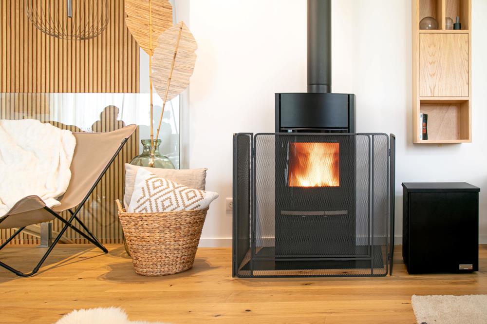 Photo actualité Les 10 accessoires de cheminée et insert indispensables pour votre logement